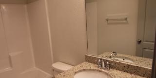 Beautiful 3 Bedroom 2 Bathroom Townhouse in South Tyler! Now offering 1/2 OFF FIRST FULL MONTHS RENT! Gallery 12
