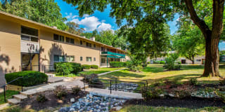 Nob Hill Apartments Gallery 5