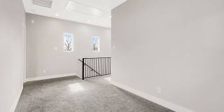 1910 E Houston St - BLDG.4 Gallery 21