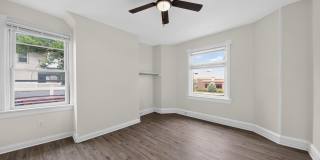 Charming 2BR Duplex in Cincinnati Gallery 1