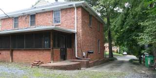 Live at the Center of Modern Conveniences & Entertainment.(500.00 off first full months rent) Live at the Center of Modern Conveniences & Entertainment.(500.00 off first full months rent) Gallery 13