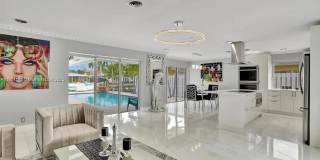 2321 SE 15th St Gallery 23