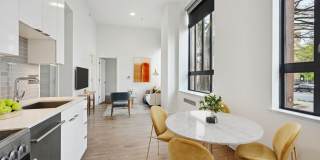 âme at Meridian Hill Gallery 32