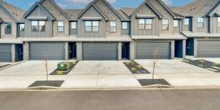 End Unit Luxury Townhome for Lease at the Courtyards at Hidden Crest - 6800 NE 131st Way Gallery 1