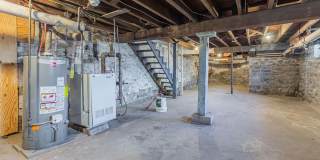 802 Quincy Avenue Gallery 16