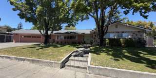 710 NW Midland Ave Gallery 1