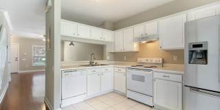 2403 LAKE WOODBERRY Circle Gallery 5