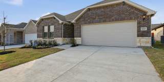 NEW CONTRUCTION 3/2/2 FOR LEASE IN SHERMAN! Gallery 4