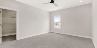 1910 E Houston St - BLDG.4 Gallery 25