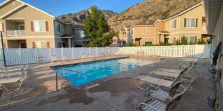 Wonderful 3 bed / 2 bath Condo with a pool Gallery 25