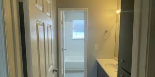 Contessa Townhome Apartments Gallery 12