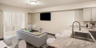 979 Patterson Street Gallery 67