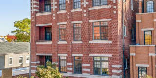 2927 North Southport Ave. Gallery 11