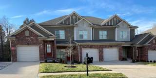 Spacious 2 Bedroom, 2 Bath Condo with Garage in the Heart of Middletown! Gallery 1