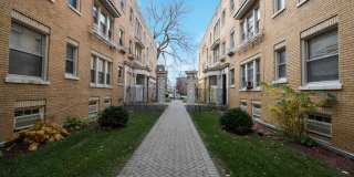 5957 W Madison St Gallery 22