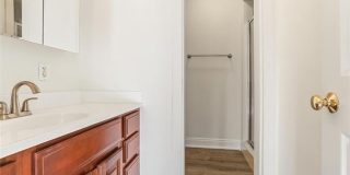 527 ST. ANN Gallery 16