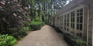 Private 4 Bedroom / 2.5 Bath Bridle Trails Acerage Property Private 4 Bedroom / 2.5 Bath Bridle Trails Acerage Property Gallery 11