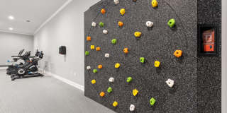 ARIUM Lenox Park Gallery 24