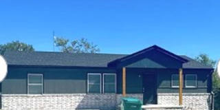 Beautifully fully remodeled 2-bedroom, 2-bath home for lease in Sapulpa. Gallery 1