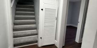 107 N Sanford St Gallery 6