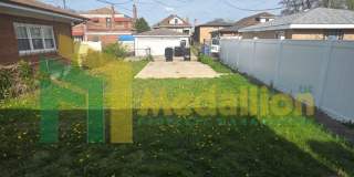 Spacious 6-Bedroom Home with Finished Basement and Backyard Gallery 25