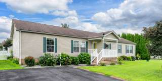 Milton Gem for Rent! Spacious 3BR Home, pet allowed. Fireplace, Sunroom & Private Yard - $2,495.00/month Gallery 1
