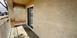 Single Story West Rosamond Home Gallery 29