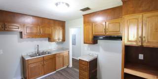 4BR 2BA New On The Market! Cute! Cute! Cute! Better Hurry To See This One!! Gallery 7