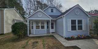Charming 3 bedroom 2 bathroom Home In Aragona Village! Gallery 1