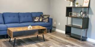 6 - Autumn Place 1610 Main Gallery 1