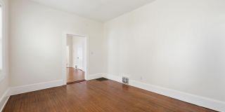 511 Middle Street Gallery 19