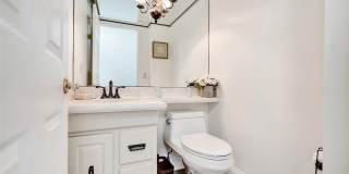 270 Captains Walk Gallery 10