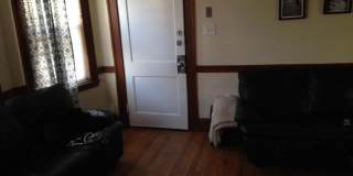 Updated 3 bed in Oak square Gallery 4