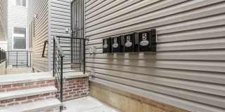 820 N 40th Street Gallery 11