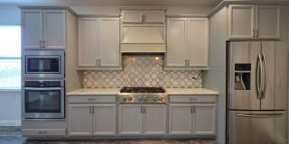 Gorgeous 4-Bedroom, 3-Bathroom Home in Providence Gallery 13