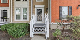 1238 Michigan Avenue Gallery 1