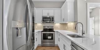 2034 N FRONT Street Gallery 3