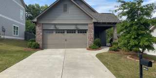 One level home with 2 Car Garage! Gallery 1