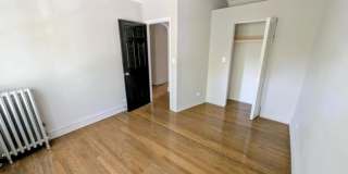 6709 North Greenview Avenue Gallery 9