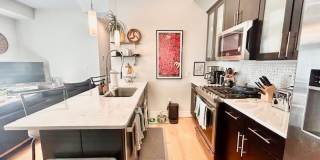 Lovely 2 BR/ 2 BA Condo in Adams Morgan! Gallery 3