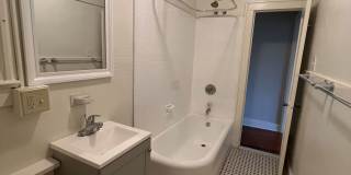 826 Chestnut Street Gallery 13