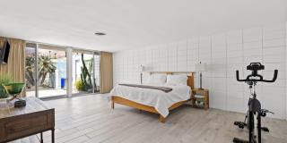 72857 El Paseo Gallery 27