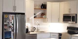 Charming -1 Bedroom Gallery 8