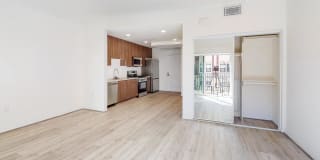 Ferrante Ferrante Gallery 138