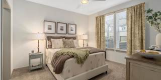 Portier at Midtown Gallery 15