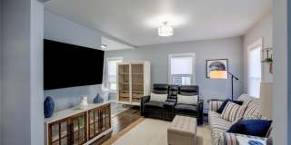 18 Hall Avenue Gallery 6