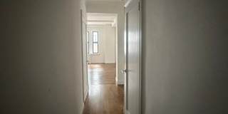 182 E 70th St Gallery 10