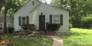 214 NW Broadmoor Gallery 1