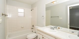 Newly Renovated Single Family Home | 4 BR/2BA | Partially fenced  front yard Gallery 15