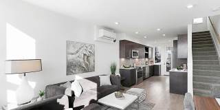 Ballard Townhouse 2bd/2ba, AC, Garage Parking Gallery 7